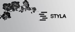 Логотип Styla поруч з орхідеєю Blackbit